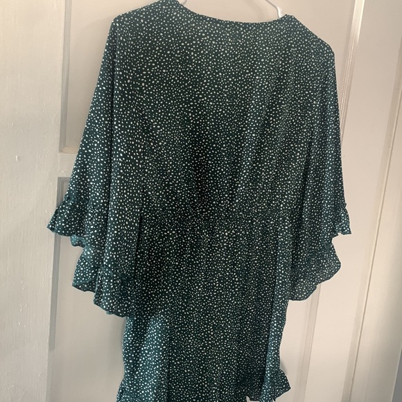 Medium /6 romper - Picture 2 of 2